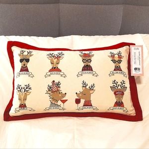 NEW Cupcakes and Cashmere Reindeer Christmas Throw Pillow 🧁🦌